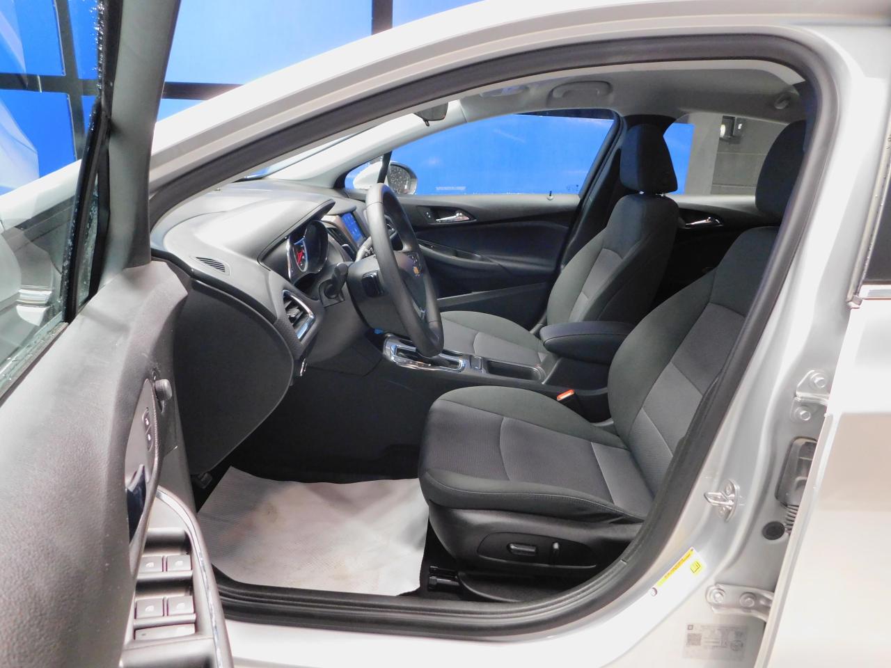 2019 Chevrolet Cruze LT+ Photo