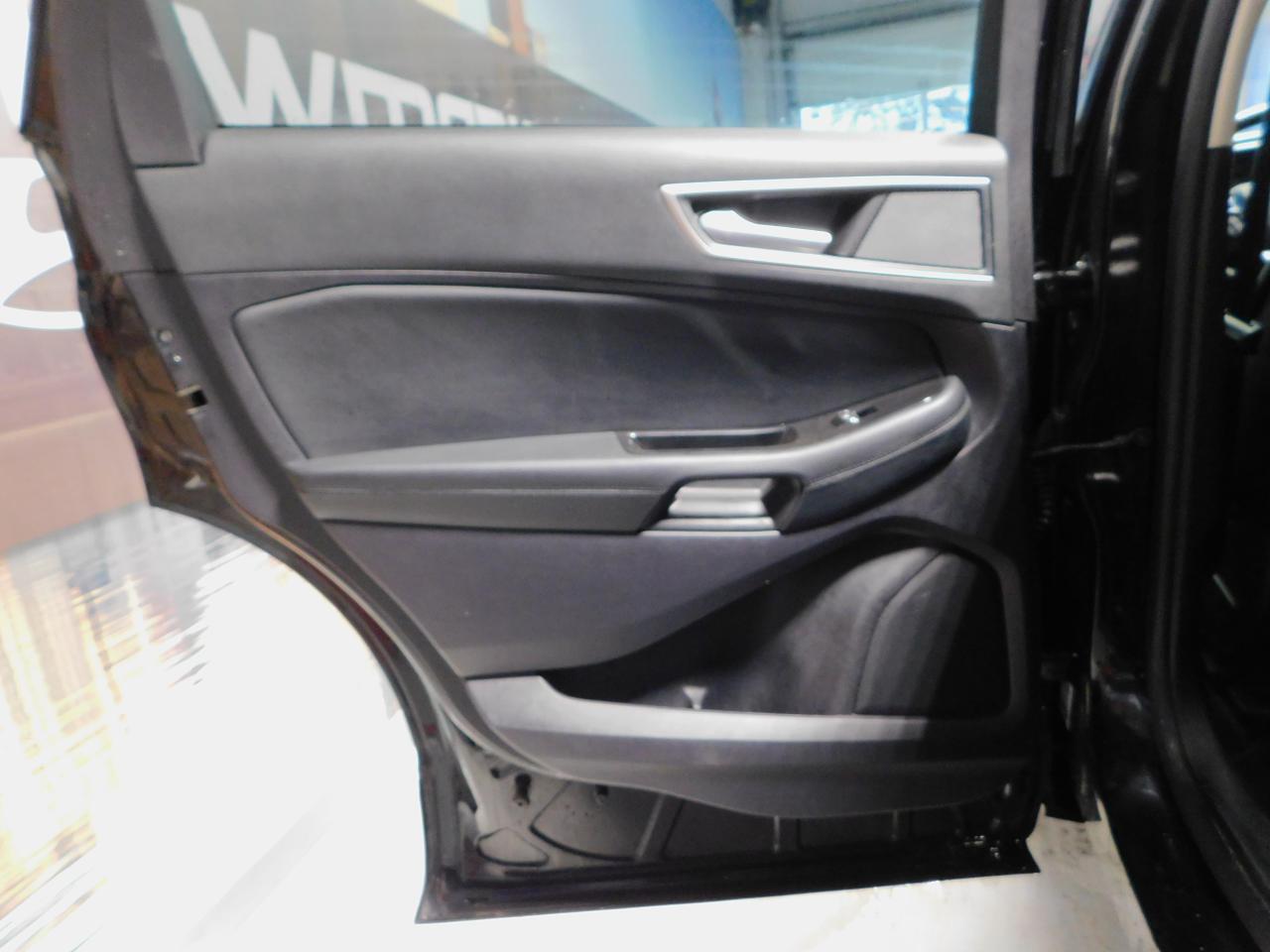 2020 Ford Edge SEL Navigation Leather Photo