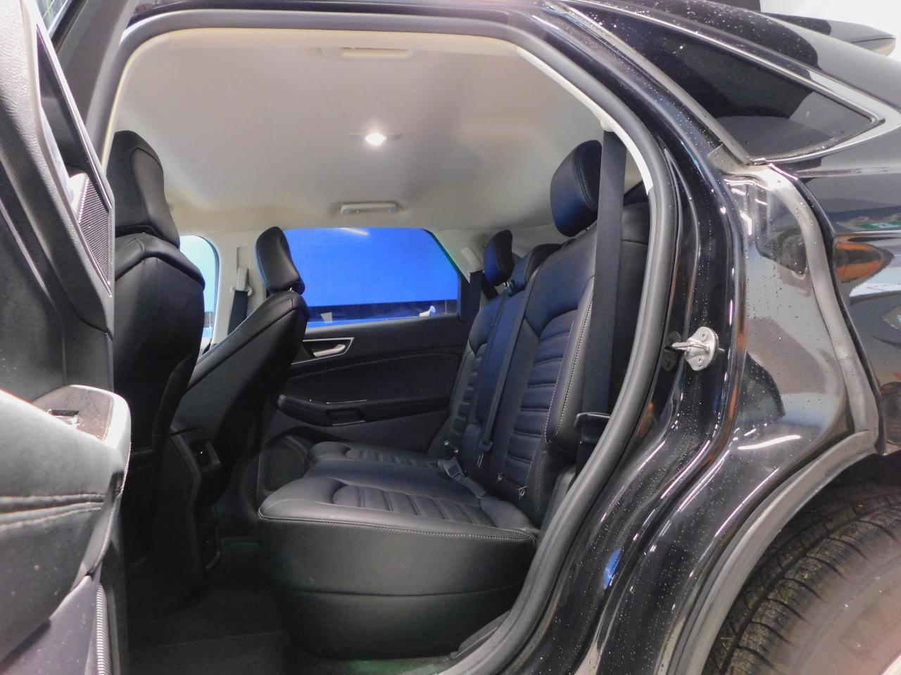 2020 Ford Edge SEL Navigation Leather Photo