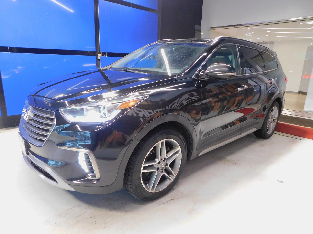 2017 Hyundai Santa Fe XL Ultimate Sunroof AWD Photo4