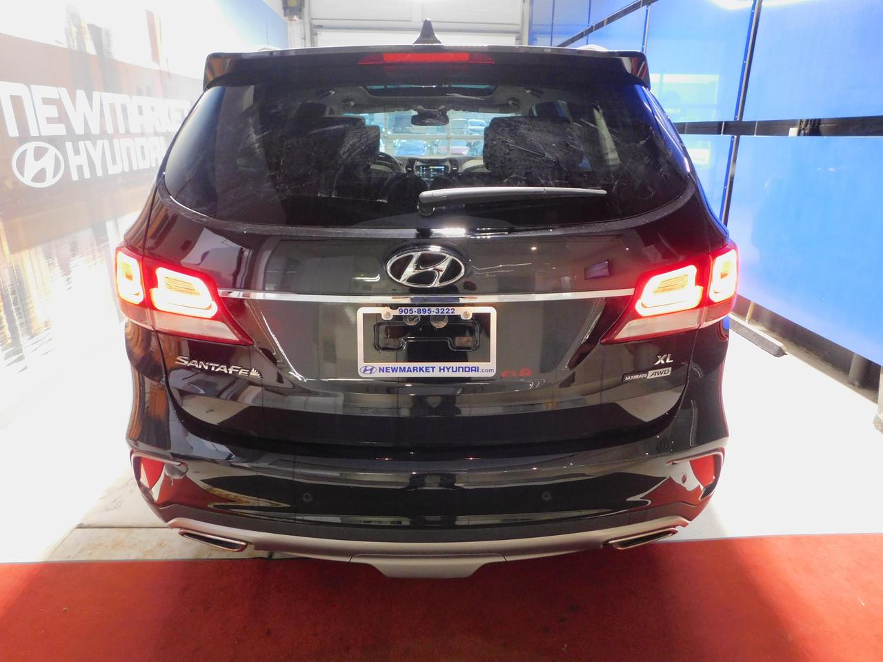 2017 Hyundai Santa Fe XL Ultimate Sunroof AWD Photo