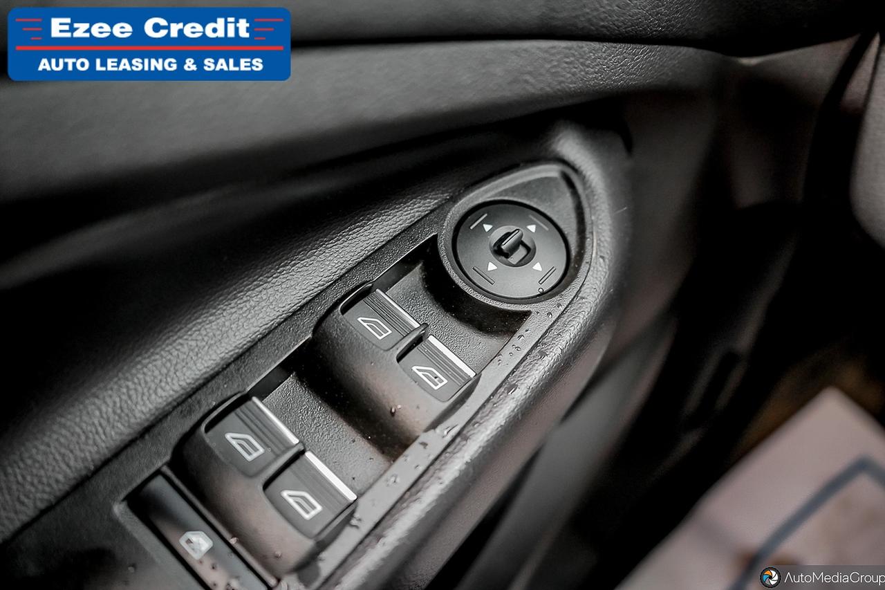 2017 Ford Escape SE Photo