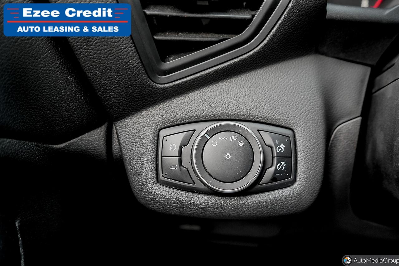 2017 Ford Escape SE Photo