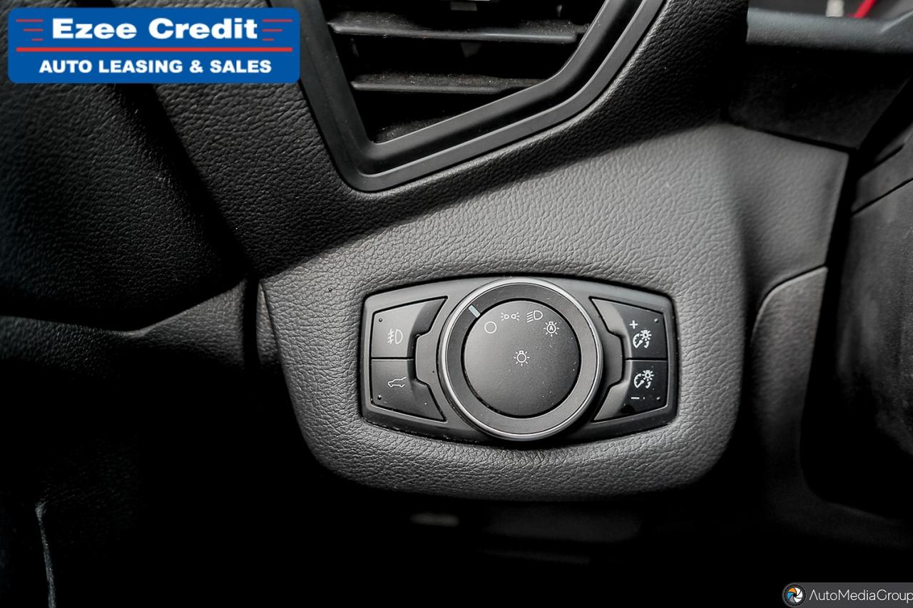 2017 Ford Escape SE Photo17