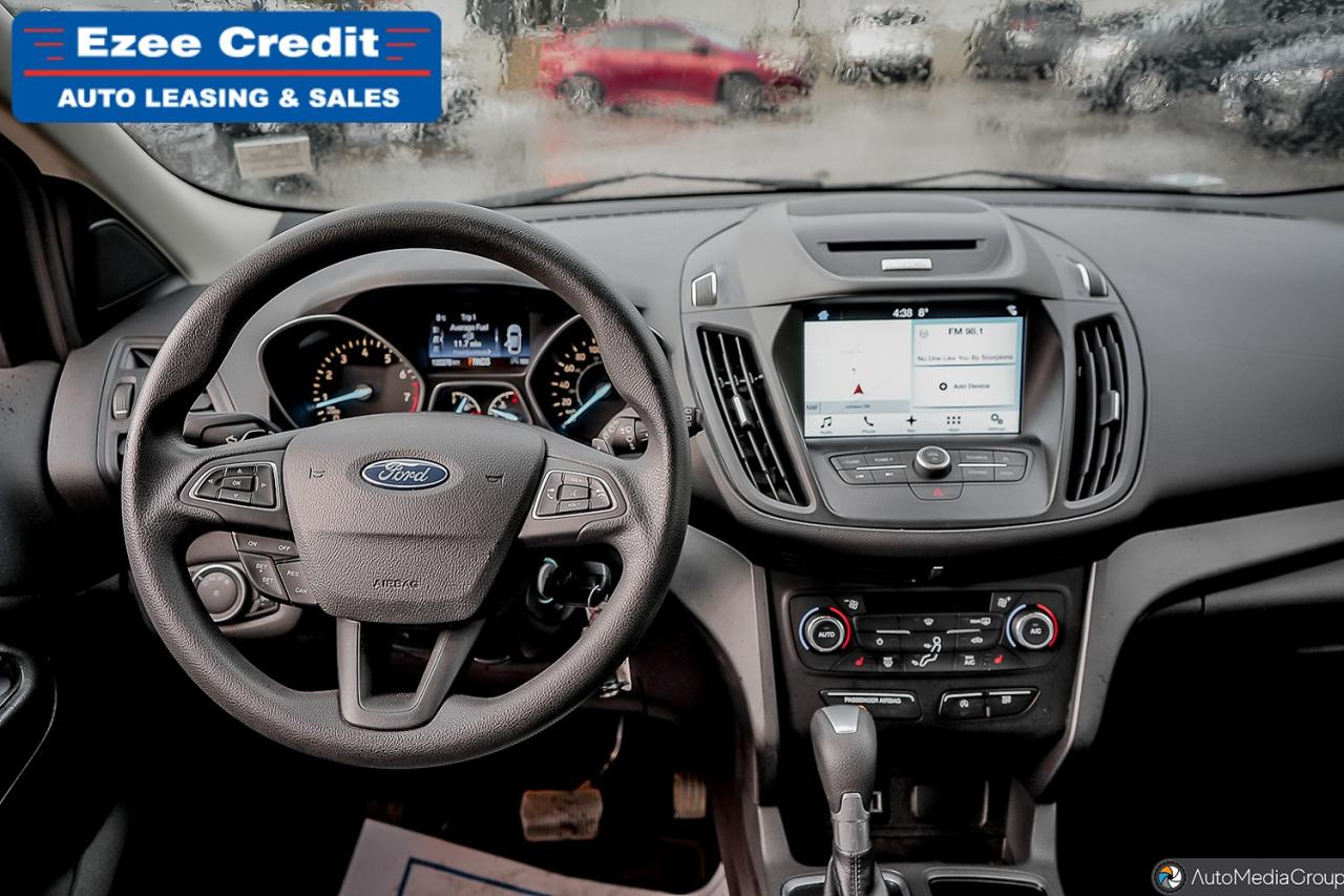 2017 Ford Escape SE Photo38