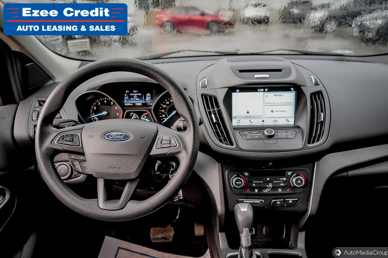 2017 Ford Escape SE Photo