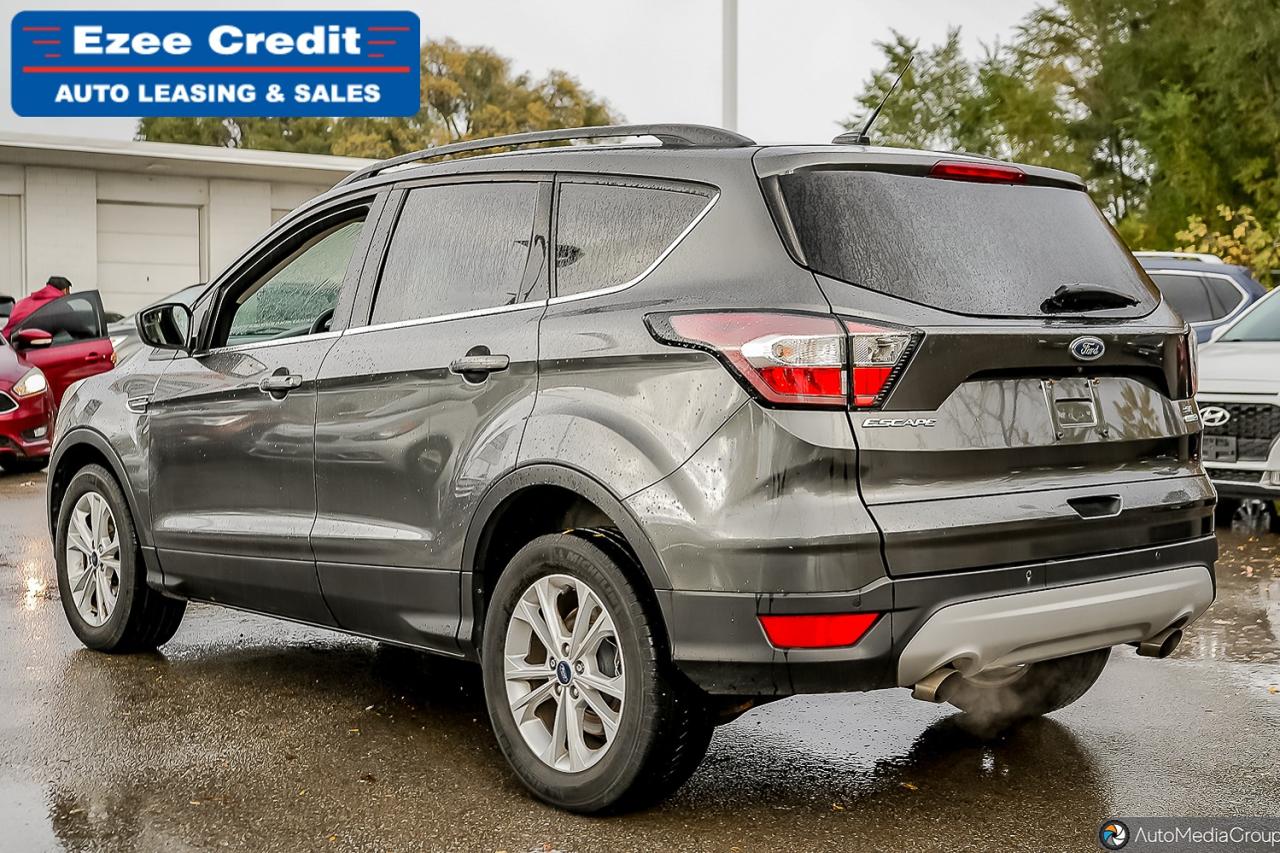 2017 Ford Escape SE Photo33