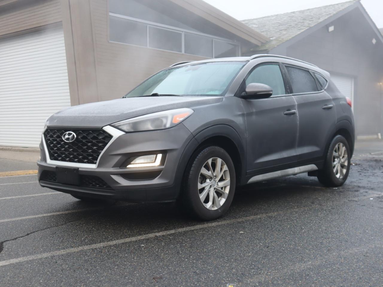 SUN & LEATHER PACKAGE | APPLE CARPLAY | ANDROID AUTO | CLEAN TITLE | BLUETOOTH | LEATHER INTERIOR | PANORAMIC SUNROOF | REAR VIEW CAMERA | BLIND SPOT MONITORING | REMOTE KEYLESS ENTRY | PUSH BUTTON START | HEATED SEATS | HEATED STEERING WHEEL | REAR CROSS TRAFFIC ALERT | CRUISE CONTROL | <br><br>Available now at Murray Hyundai White Rock, this 2020 Hyundai Tucson Preferred Sun & Leather offers comfort, capability, and modern tech in a stylish SUV package. Enjoy premium features like leather seating, panoramic sunroof, heated front seats, heated steering wheel, and power driver seat.<br><br>Stay connected with Apple CarPlay and Android Auto, while advanced safety features including blind spot monitoring, lane keep assist, rear cross traffic alert, and backup camera provide added confidence. Practical, efficient, and well-equipped, the Tucson is ready for everyday driving.<br><br>Visit Murray Hyundai White Rock today to experience it for yourself.<br><br><br>Recent Arrival! 2020 Hyundai Tucson Preferred Magnetic Force Metallic 2.0L 4-Cylinder 6-Speed Automatic with Overdrive AWD<br><br><br>Why Buy From us? <br>*7x Hyundai Presidents Award of Merit Winner<br>*3x Consumer Choice Award for Business Excellence <br>*AutoTrader Dealer of the Year <br><br>M-Promise Certified Preowned ($995 value): <br>- 30-day/2,000 Km Exchange Program <br>- 3-day/300 Km Money Back Guarantee<br>- Comprehensive 144 Point Mechanical Inspection <br>- Full Synthetic Oil Change <br>- BC Verified CarFax <br>- Minimum 6 Month Power Train Warranty <br><br>Our vehicles are priced under market value to give our customers a hassle free experience. We factor in mechanical condition, kilometres, physical condition, and how quickly a particular car is selling in our market place to make sure our customers get a great deal up front and an outstanding car buying experience overall. At White Rock Hyundai, we help you get where you want to go. *All vehicle purchases are subject to a $799 administration fee. *Dealer #31129.<br><br><br>CALL NOW!! This vehicle will not make it to the weekend!!<br><br>Reviews:<br>  * Most owners say this era of Tucson attracted their attention with unique exterior styling, and sealed the deal with a great balance of comfortable ride quality and sporty, spirited driving dynamics. Bang-for-the-buck was highly rated as well. Source: autoTRADER.ca