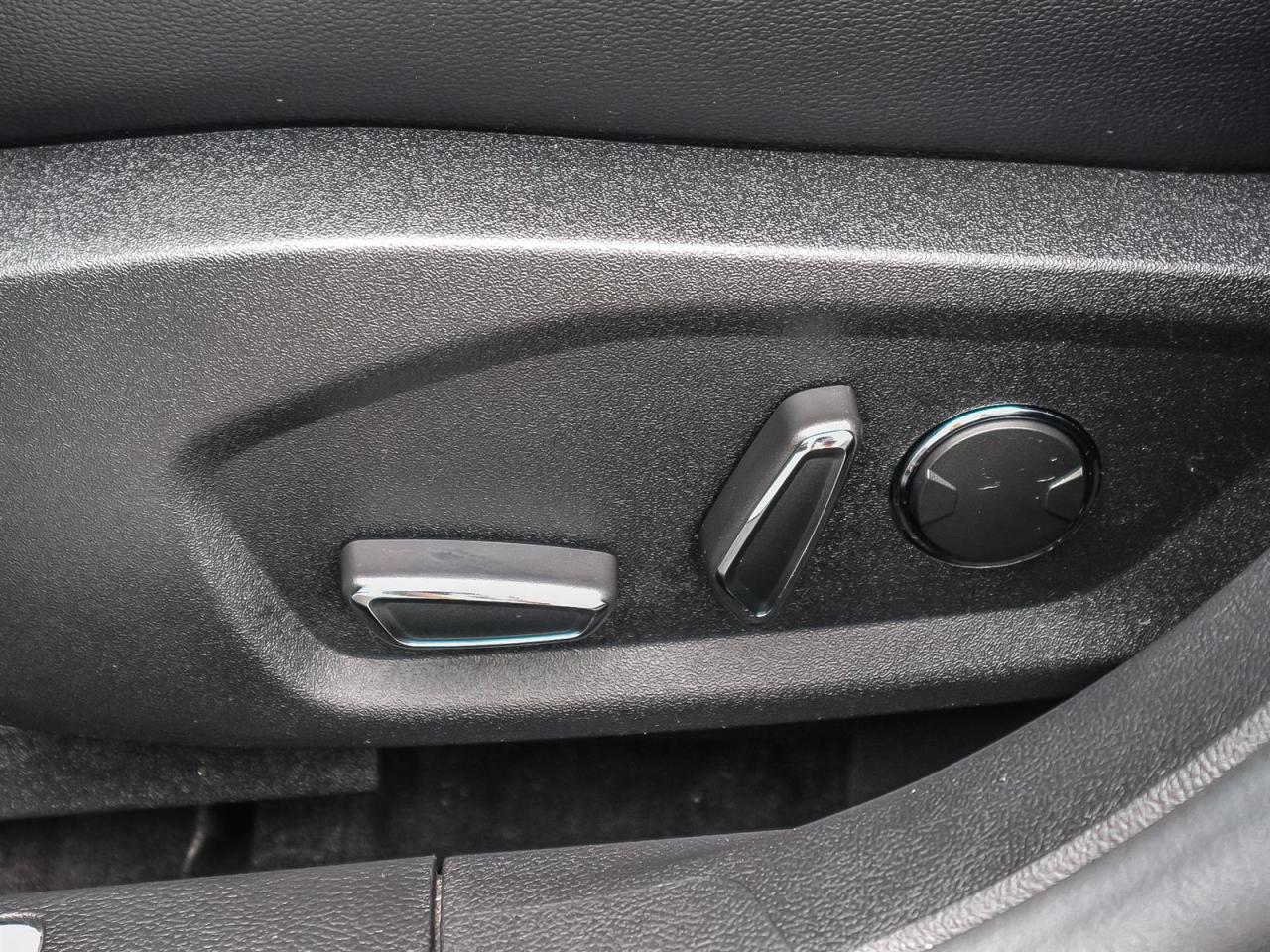 2019 Ford Fusion Hybrid HYBRID TITANIUM| LEATHER|ROOF|NAV| ADAPTIVE CRUISE Photo