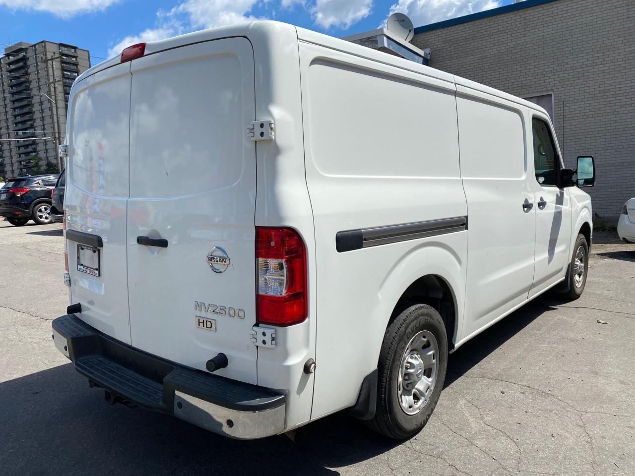2016 Nissan NV 2500 No Accidents, Bluetootg, Back-Up Camera - Photo #6