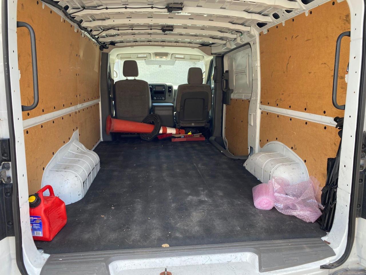 2016 Nissan NV 2500 No Accidents, Bluetootg, Back-Up Camera - Photo #14