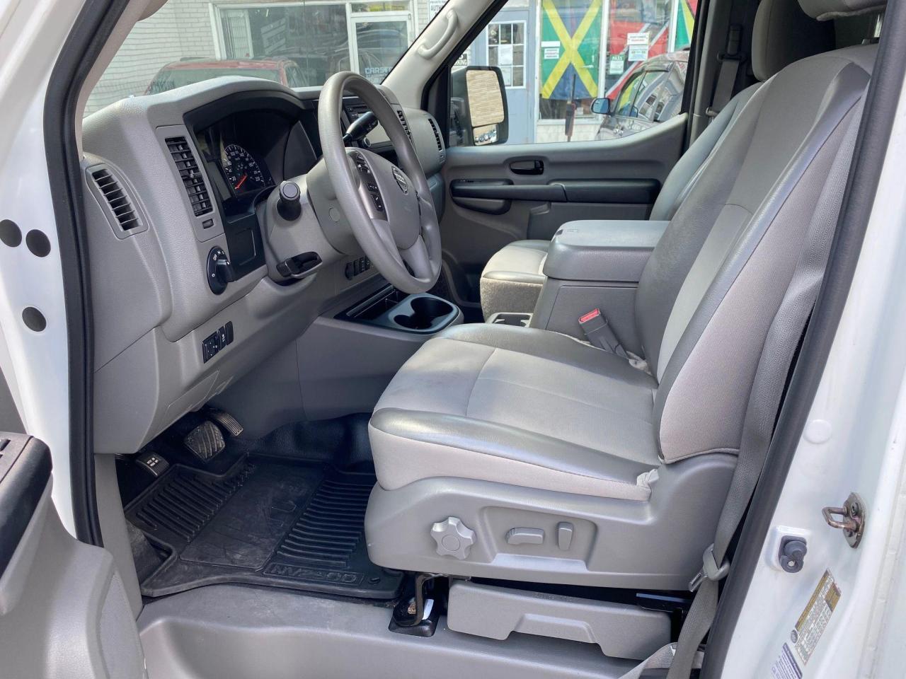 2016 Nissan NV 2500 No Accidents, Bluetootg, Back-Up Camera - Photo #16