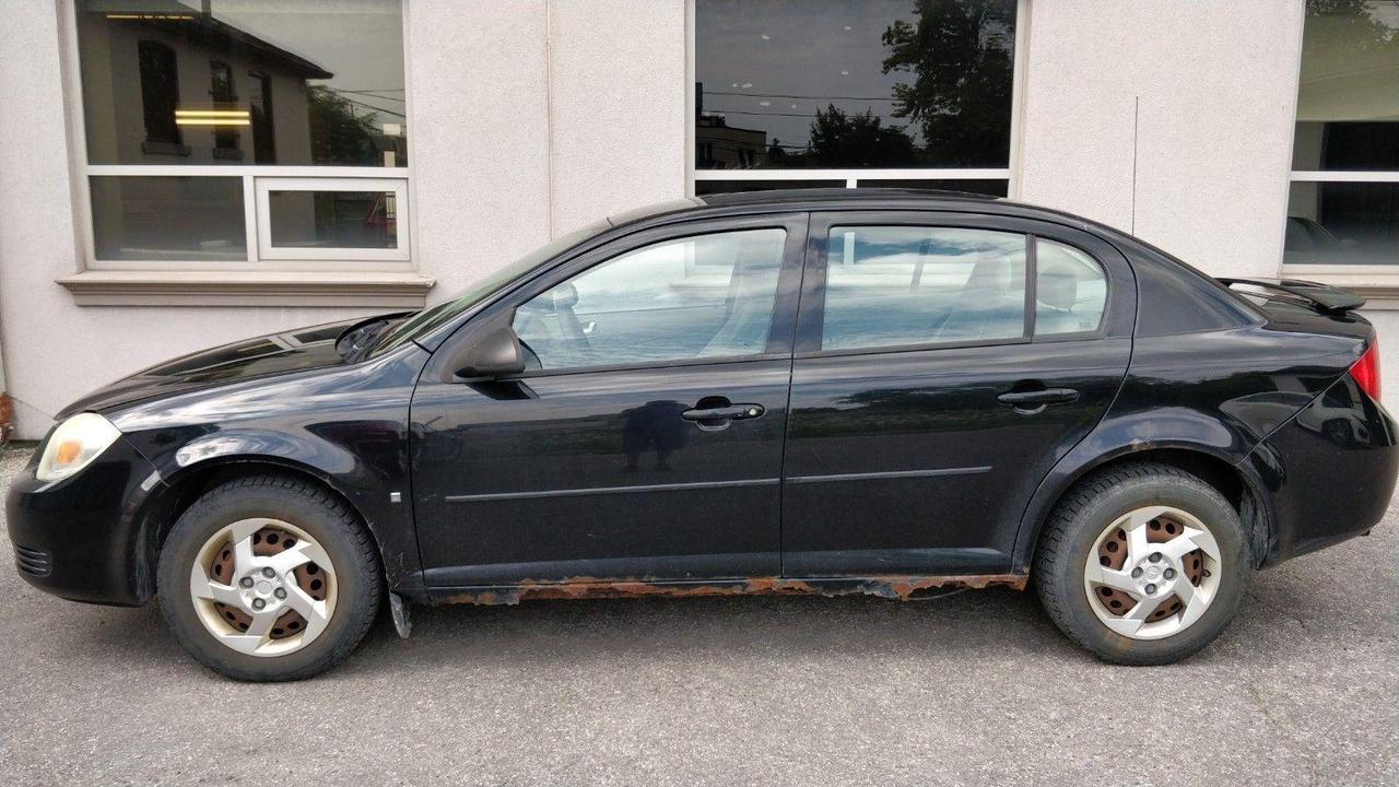 2005 Pontiac G5  Photo