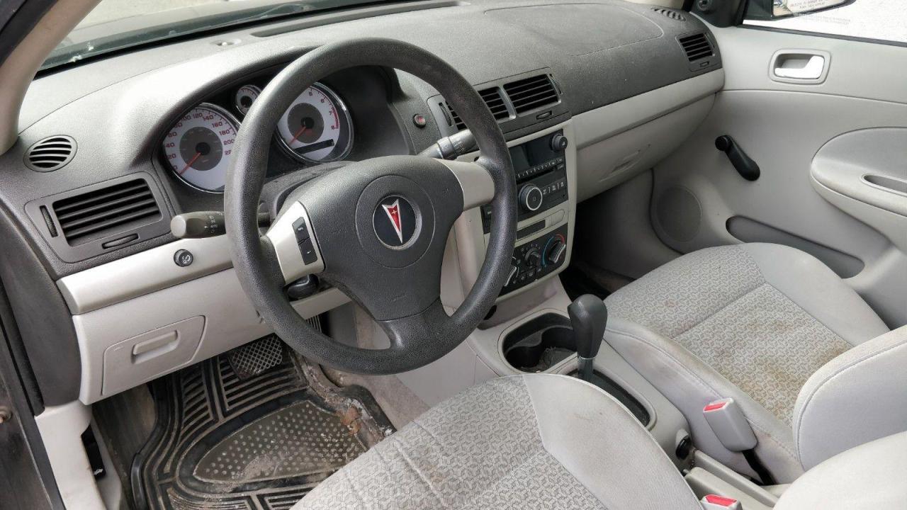 2005 Pontiac G5  - Photo #6