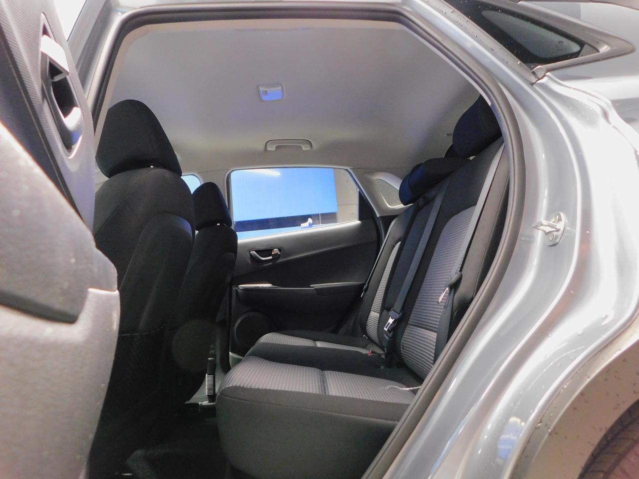 2020 Hyundai KONA Essential AWD Photo