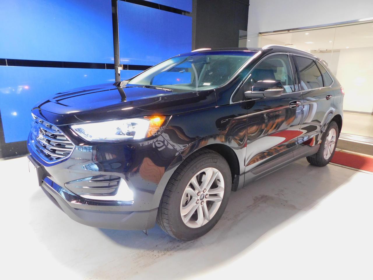 2020 Ford Edge SEL Photo4