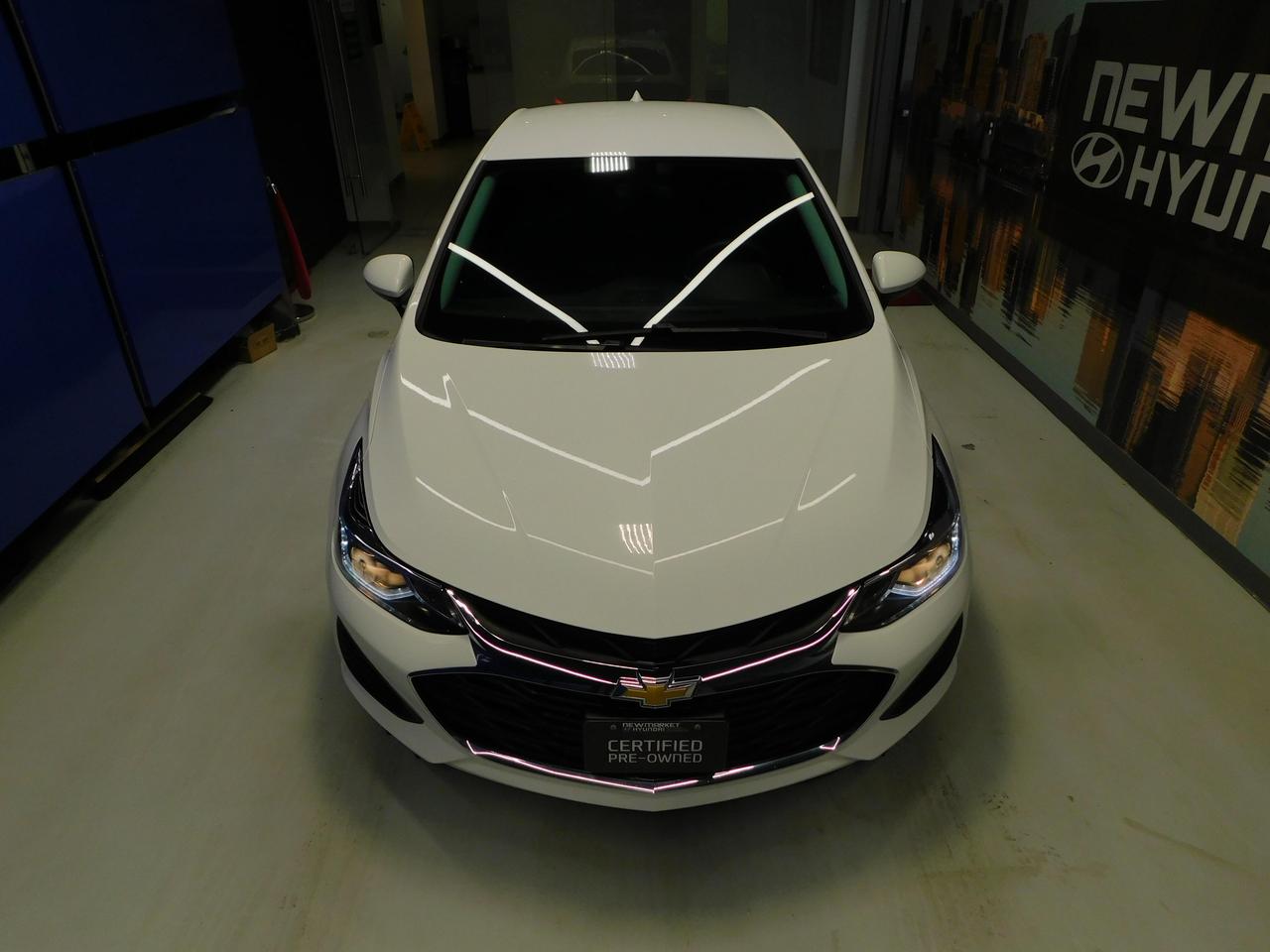 2019 Chevrolet Cruze LT Photo