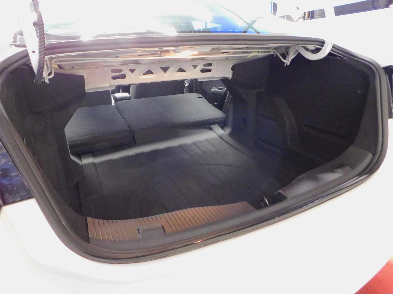 2019 Chevrolet Cruze LT Photo