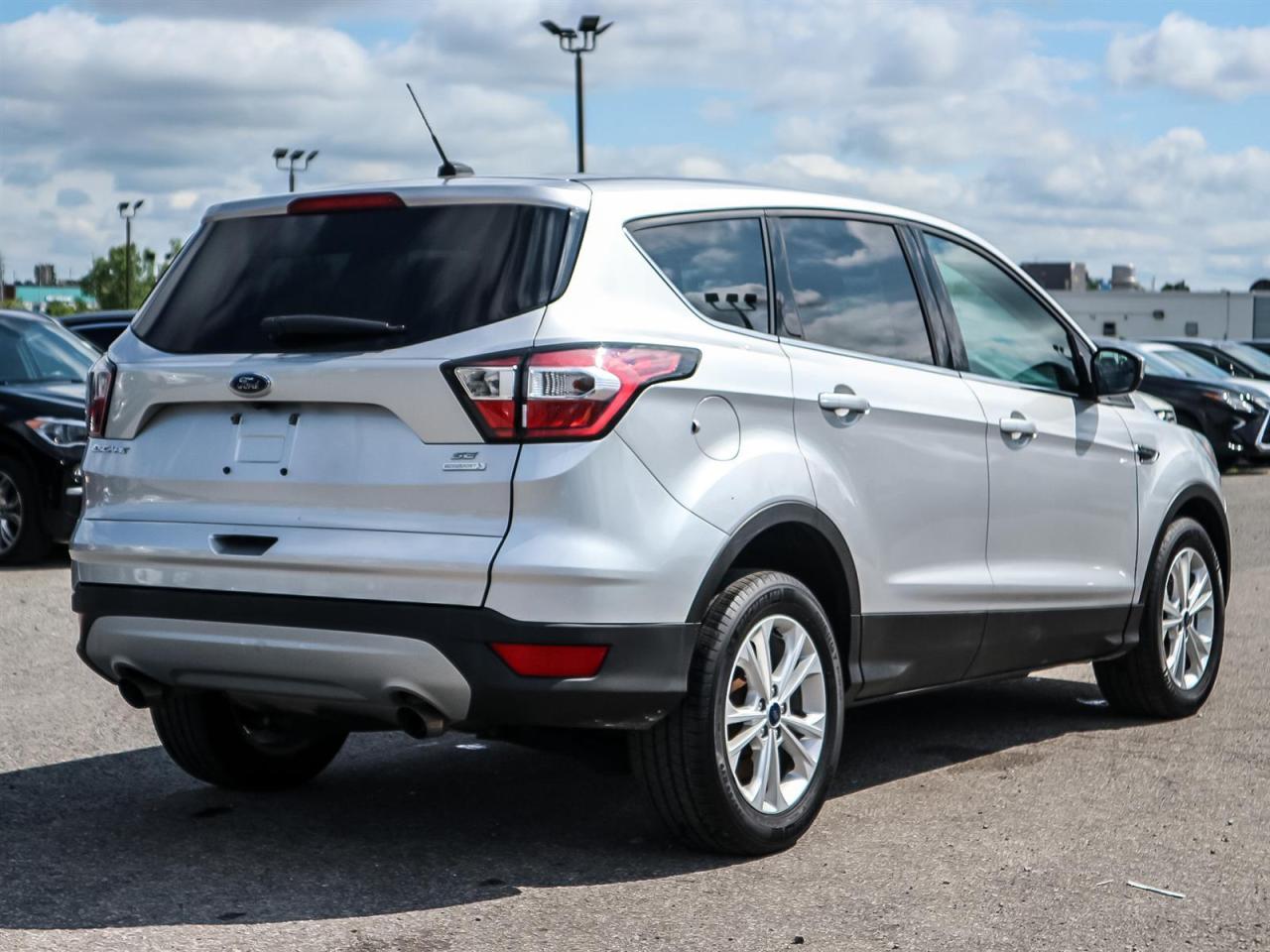 2017 Ford Escape SE|BLUETOOTH| HEATED SEATS| REV CAM| MORE Photo4