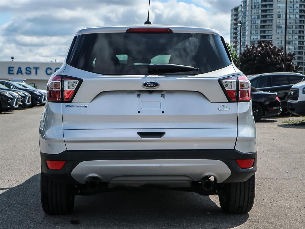 2017 Ford Escape SE|BLUETOOTH| HEATED SEATS| REV CAM| MORE Photo