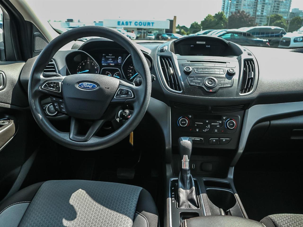 2017 Ford Escape SE|BLUETOOTH| HEATED SEATS| REV CAM| MORE Photo