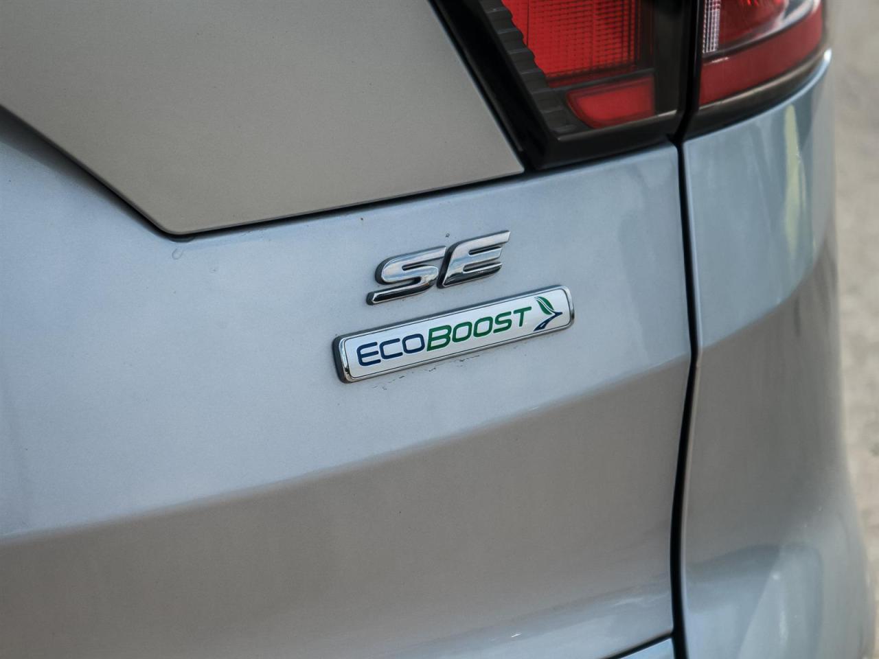 2017 Ford Escape SE|BLUETOOTH| HEATED SEATS| REV CAM| MORE Photo