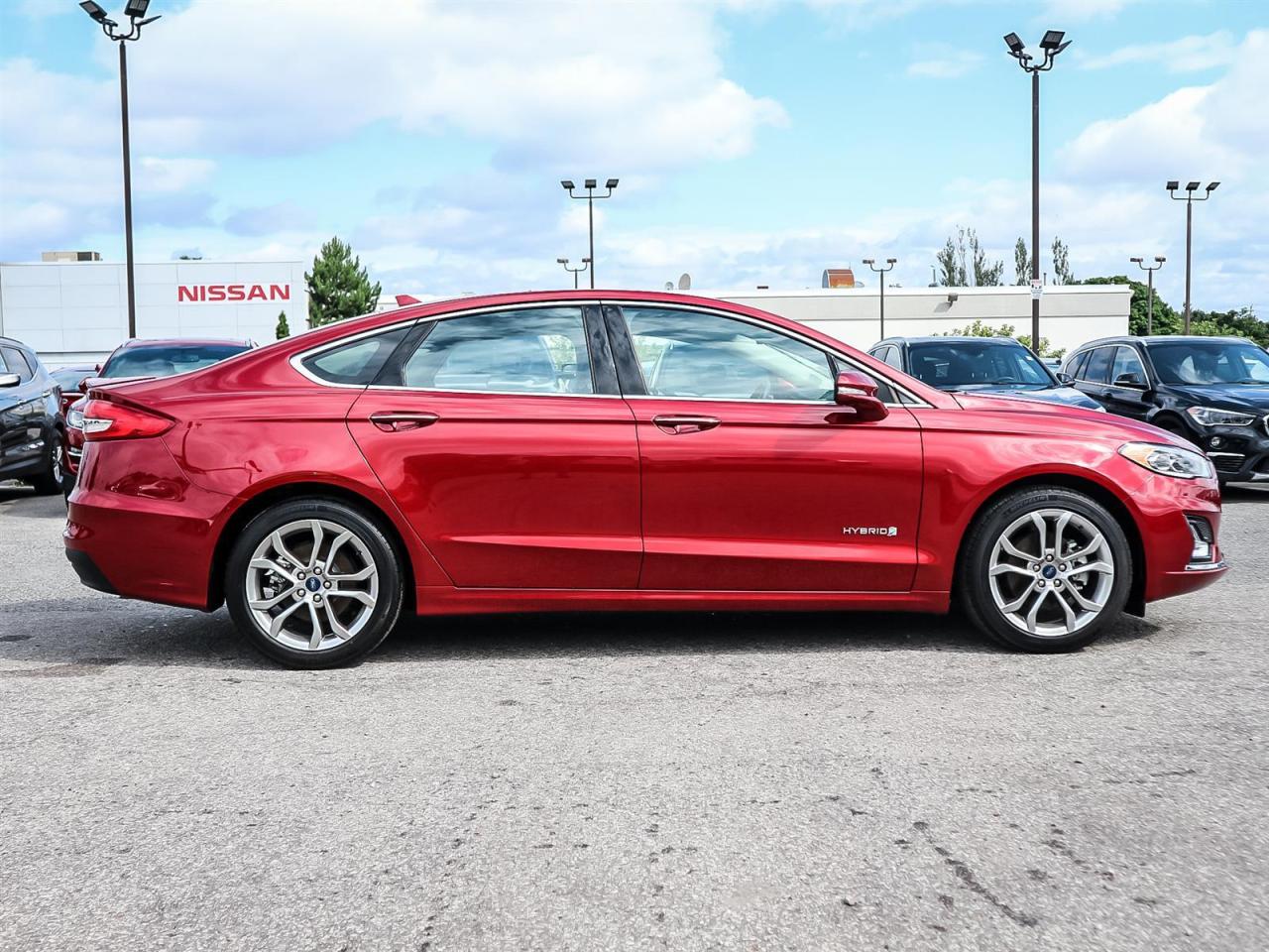 2019 Ford Fusion Hybrid HYBRID TITANIUM| LEATHER|ROOF|NAV| ADAPTIVE CRUISE Photo3