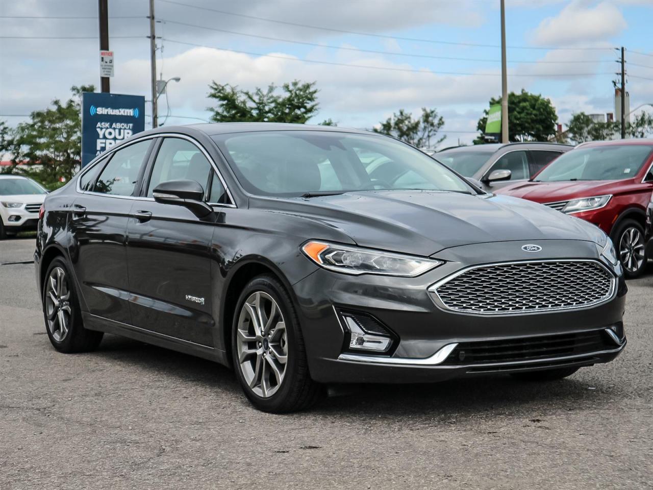 2019 Ford Fusion Hybrid HYBRID TITANIUM| LEATHER|ROOF|NAV| ADAPTIVE CRUISE Photo2