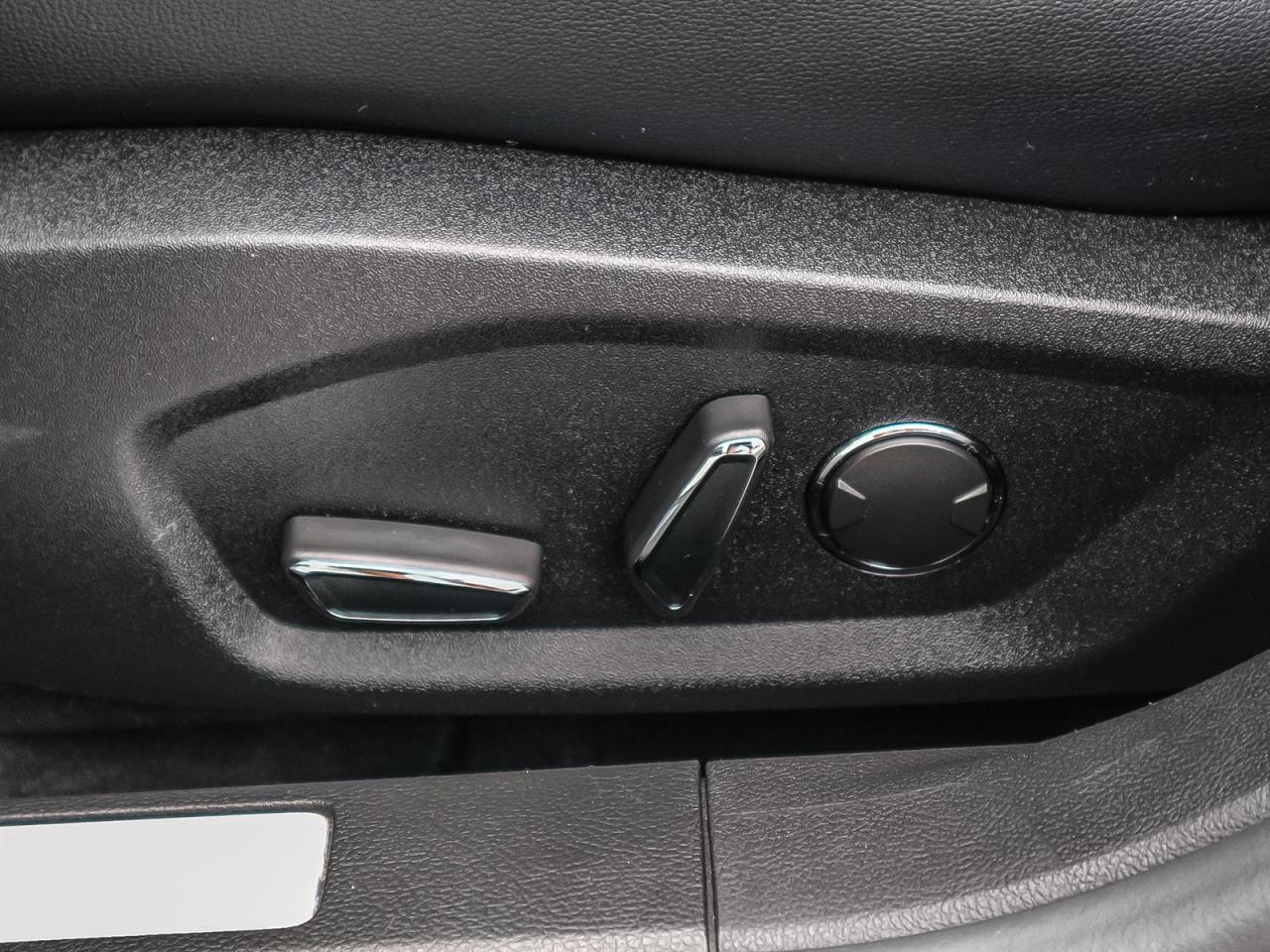 2019 Ford Fusion Hybrid HYBRID TITANIUM| LEATHER|ROOF|NAV| ADAPTIVE CRUISE Photo