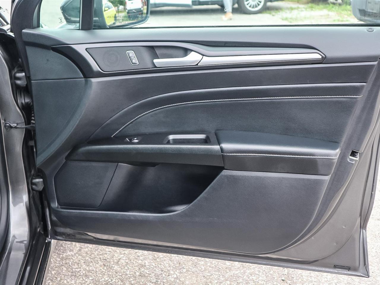 2019 Ford Fusion Hybrid HYBRID TITANIUM| LEATHER|ROOF|NAV| ADAPTIVE CRUISE Photo