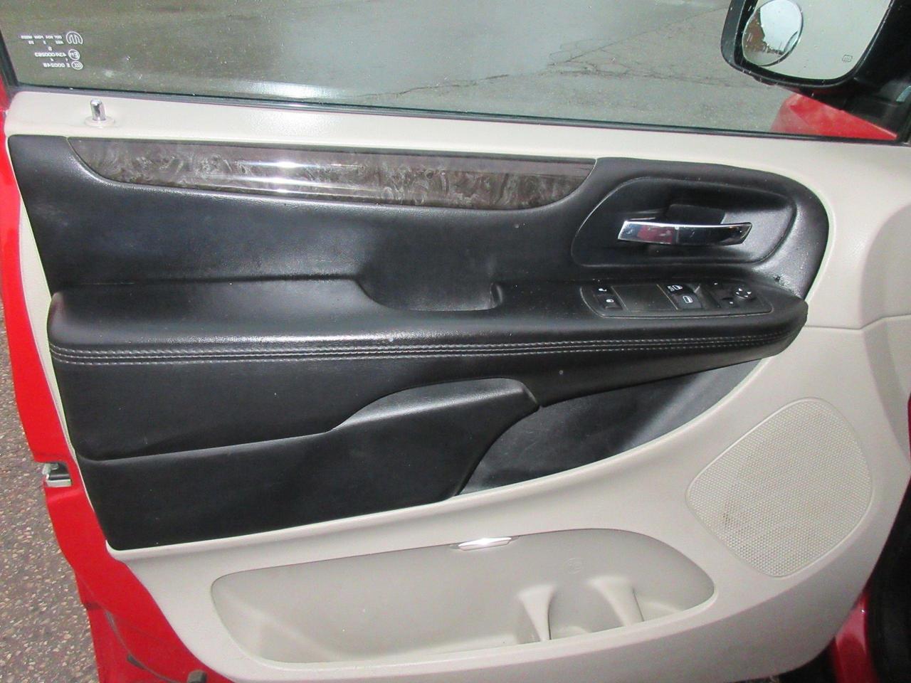 2013 RAM Cargo Van  Photo
