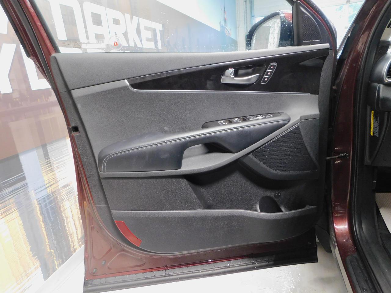 2018 Kia Sorento EX V6 Sunroof! Leather! AWD! Photo