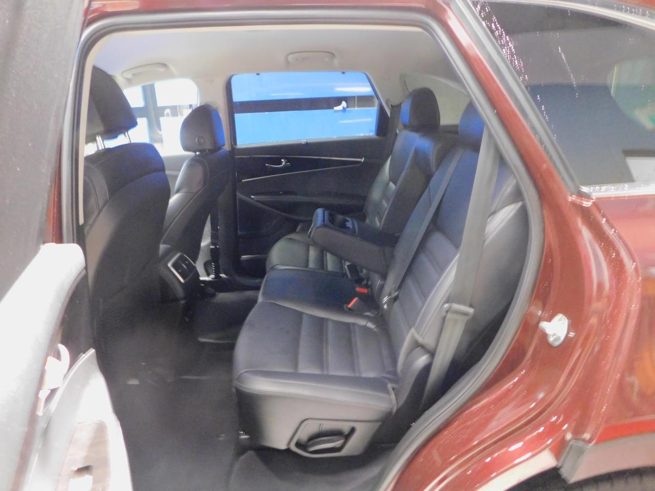 2018 Kia Sorento EX V6 Sunroof! Leather! AWD! Photo