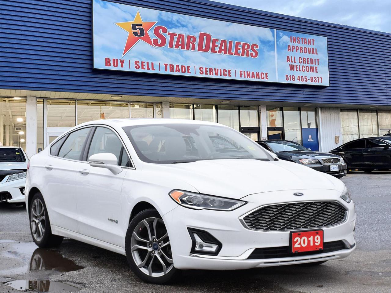 Used 2019 Ford Fusion Hybrid NAV LEATHER SUNROOF LOADED! WE FINANCE ALL CREDIT for sale in London, ON