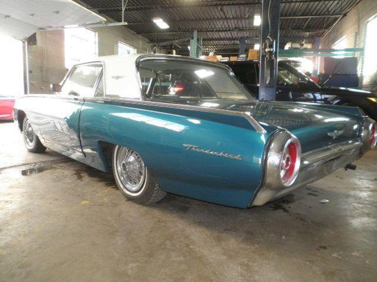 1963 Ford Thunderbird Hardtop coupe RWD Photo4