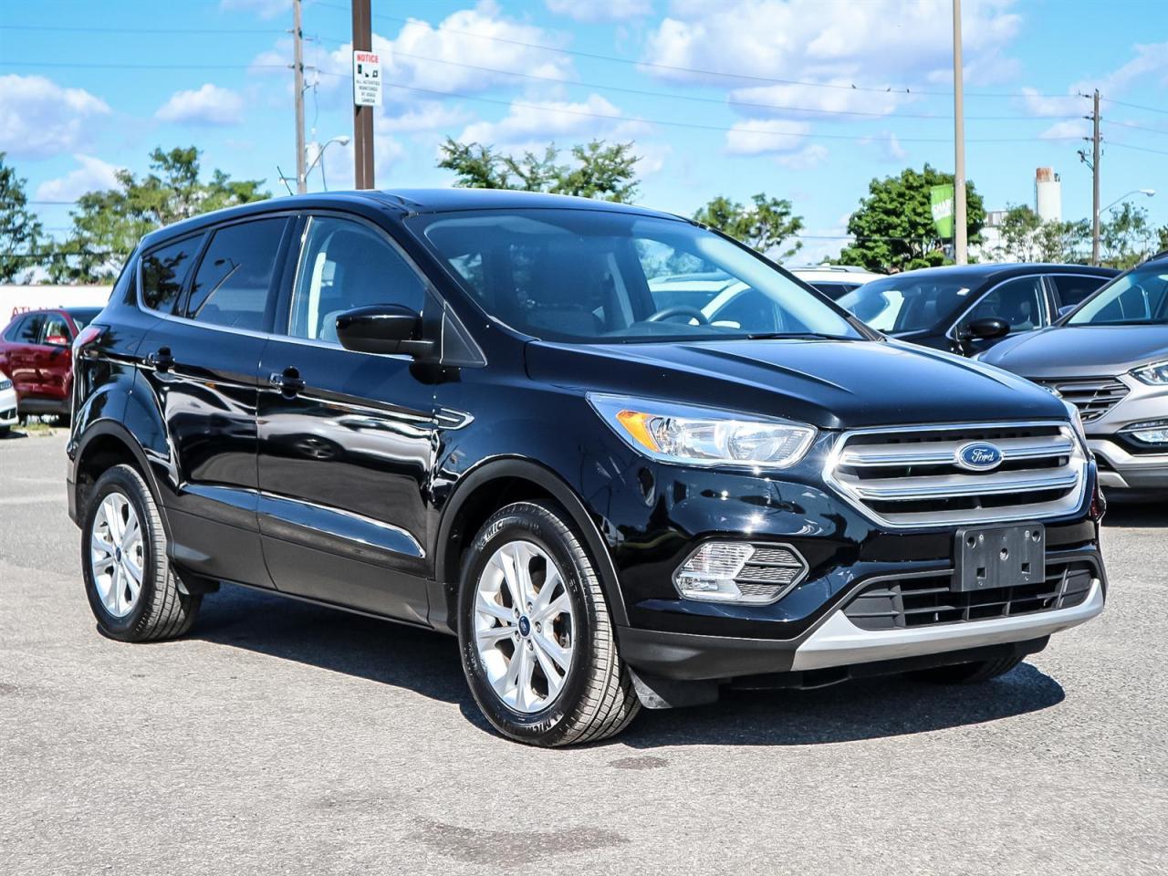 2017 Ford Escape SE|BLUETOOTH| HEATED SEATS| REV CAM| MORE Photo