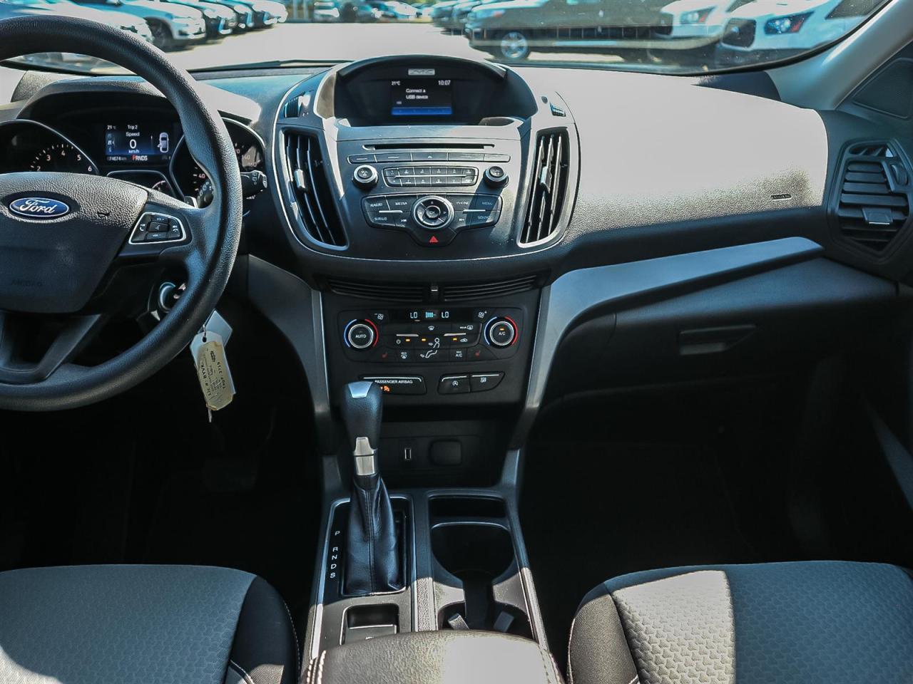 2017 Ford Escape SE|BLUETOOTH| HEATED SEATS| REV CAM| MORE Photo