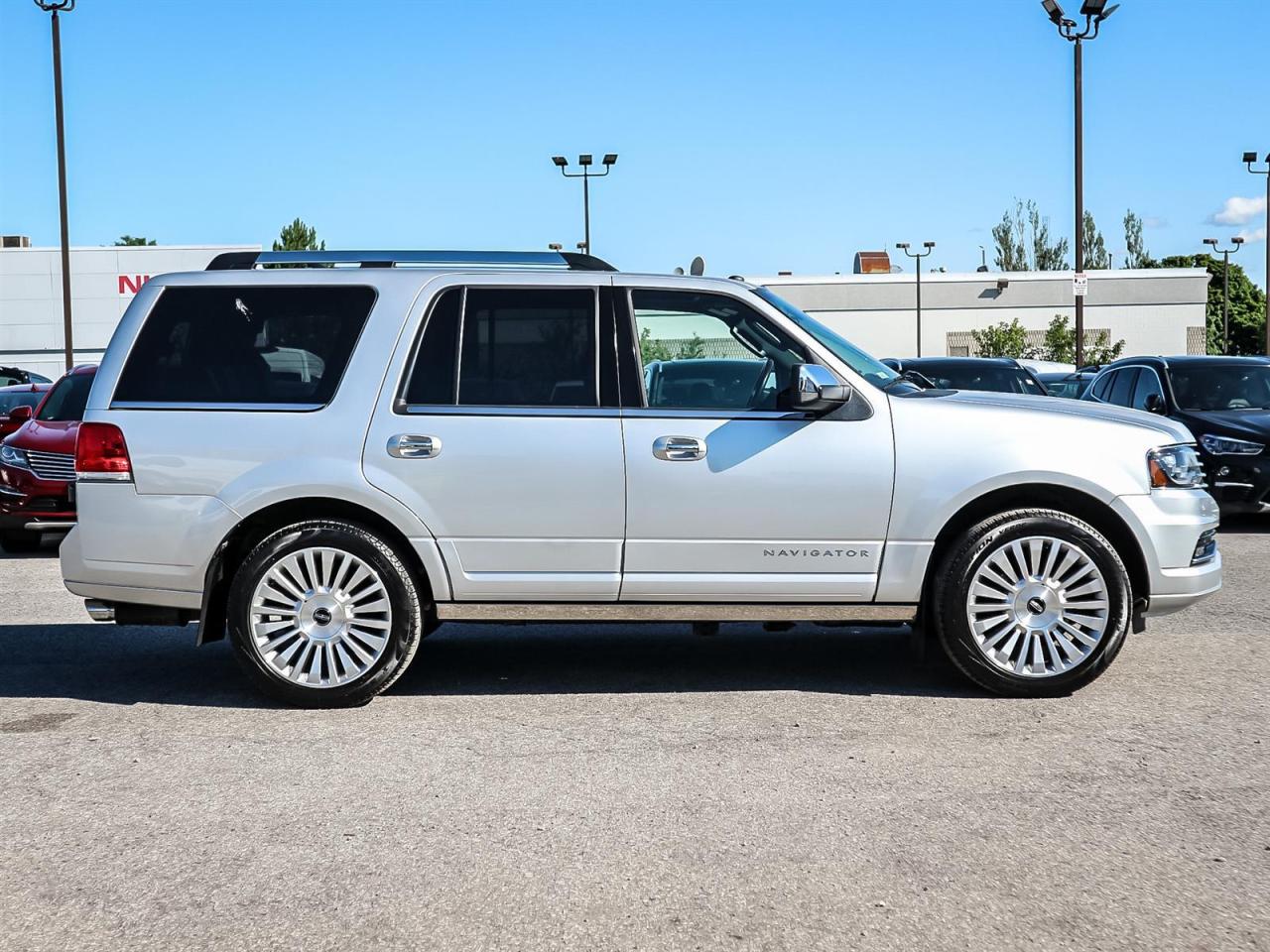 2017 Lincoln Navigator  Photo