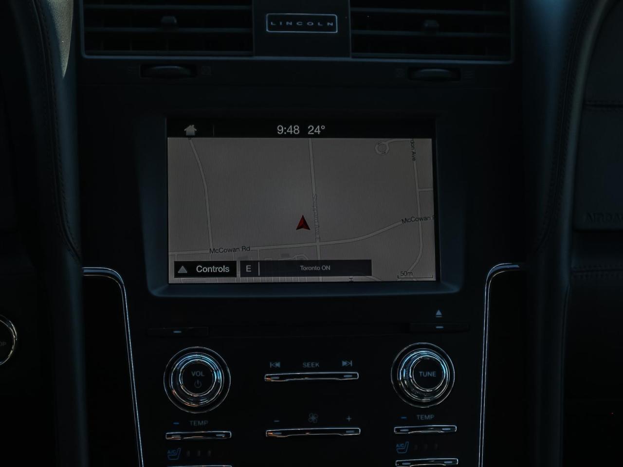 2017 Lincoln Navigator  Photo