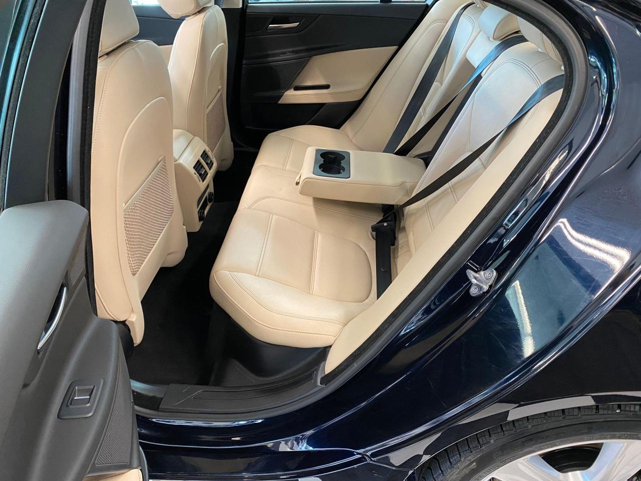2017 Jaguar XE 20d Premium AWD+Camera+New Brakes+Accident Free - Photo #23
