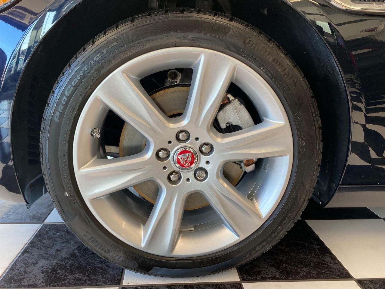 2017 Jaguar XE 20d Premium AWD+Camera+New Brakes+Accident Free - Photo #66