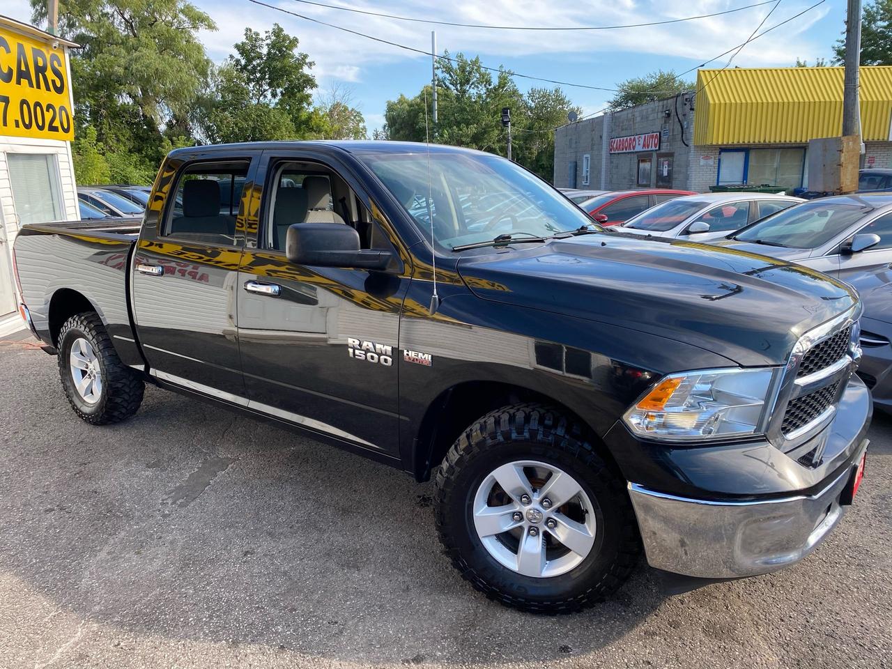 Used 2015 RAM 1500 SLT/4x4/QUADCAP/ALLOYS/POWERGROUP/CLEAN for Sale in