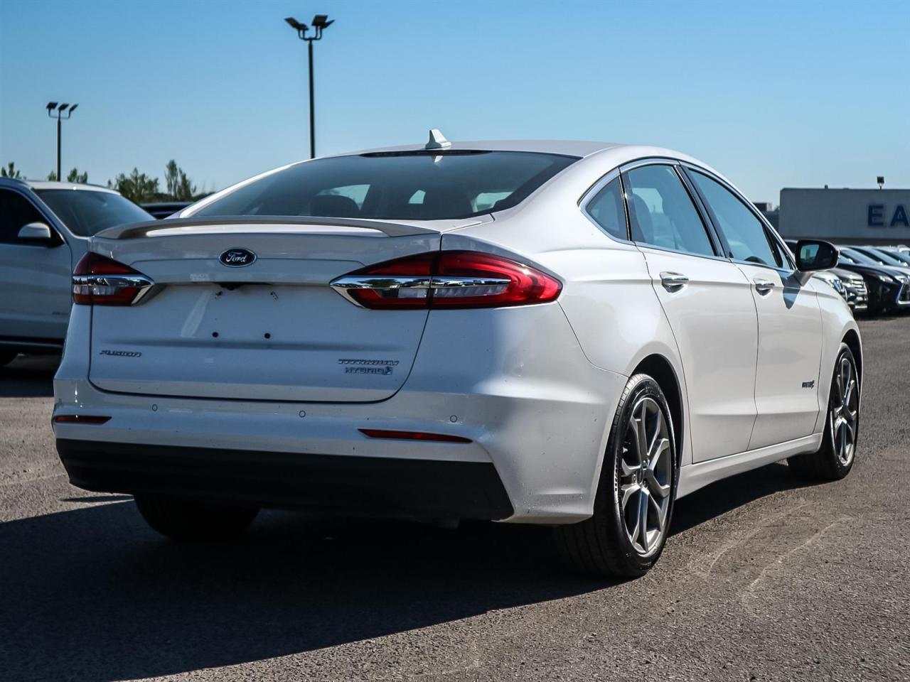 2019 Ford Fusion HYBRID Photo
