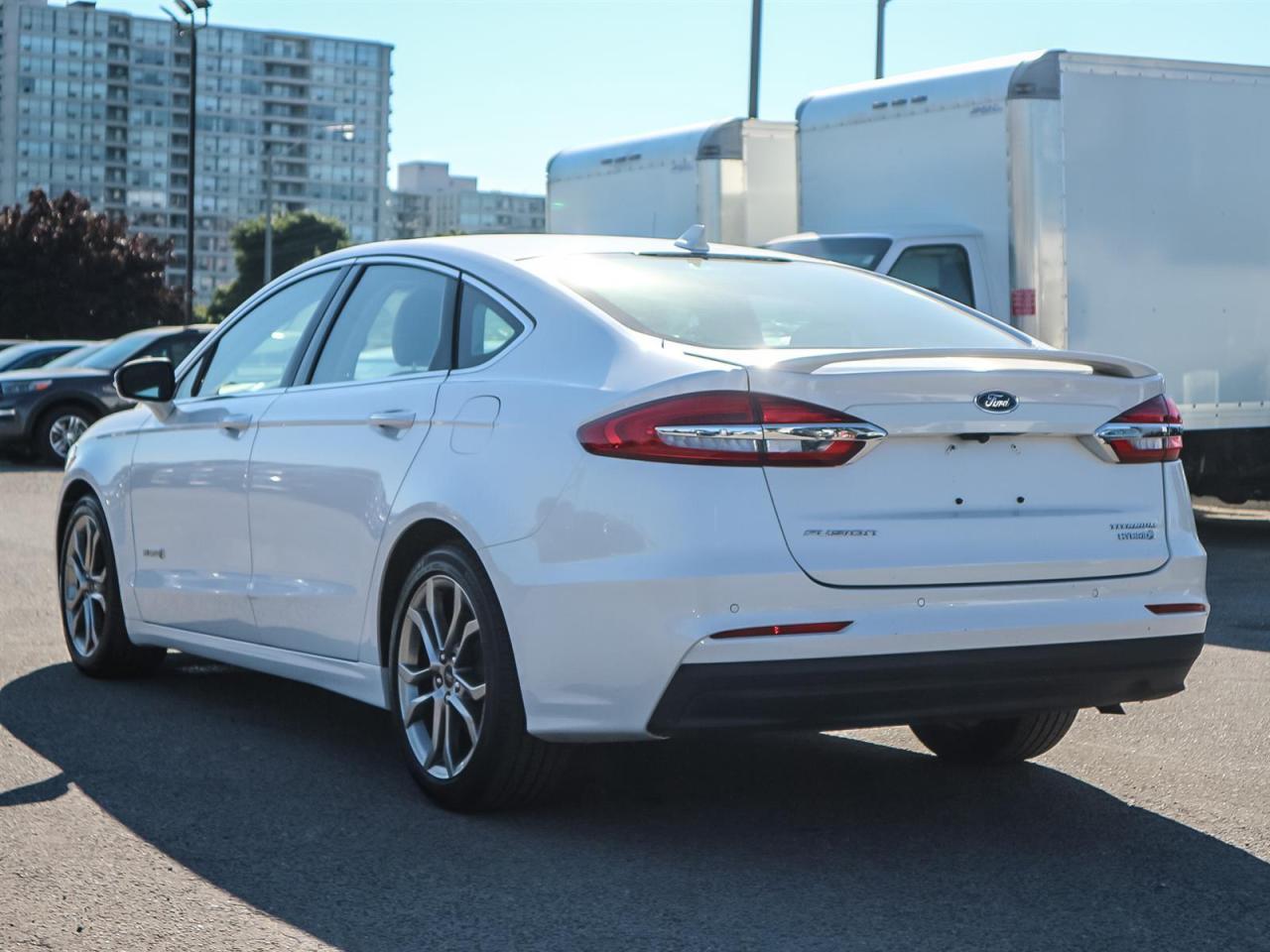 2019 Ford Fusion HYBRID Photo