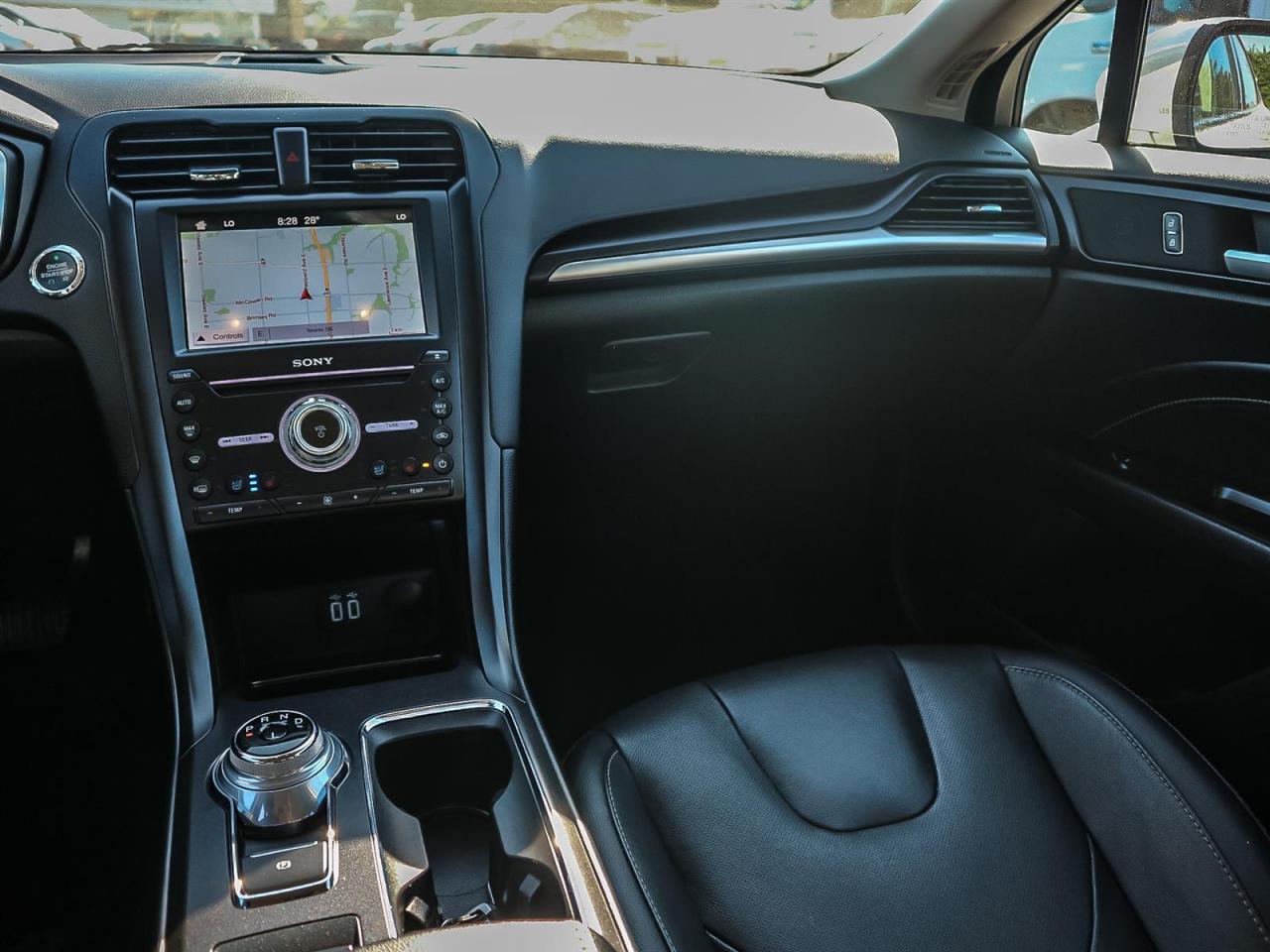 2019 Ford Fusion HYBRID Photo