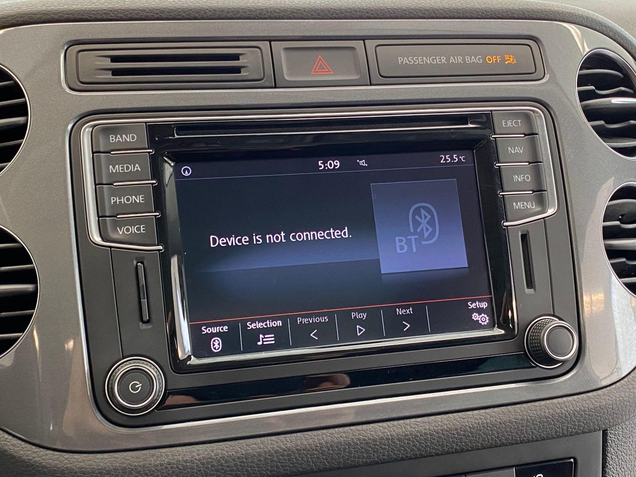 2016 Volkswagen Tiguan 4Motion AWD+GPS+CAM+Roof+Apple Play+Accident Free - Photo #33