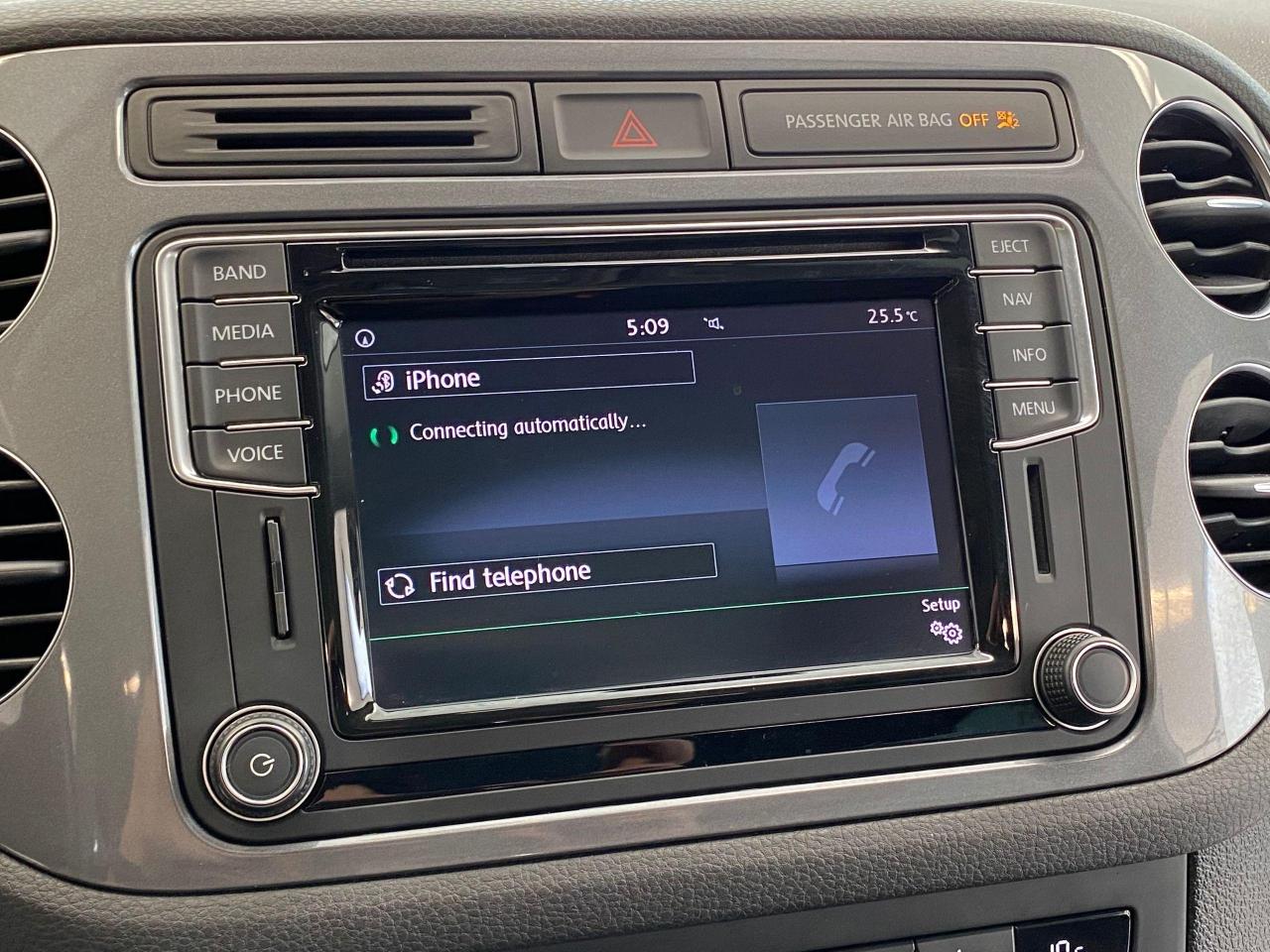 2016 Volkswagen Tiguan 4Motion AWD+GPS+CAM+Roof+Apple Play+Accident Free - Photo #34
