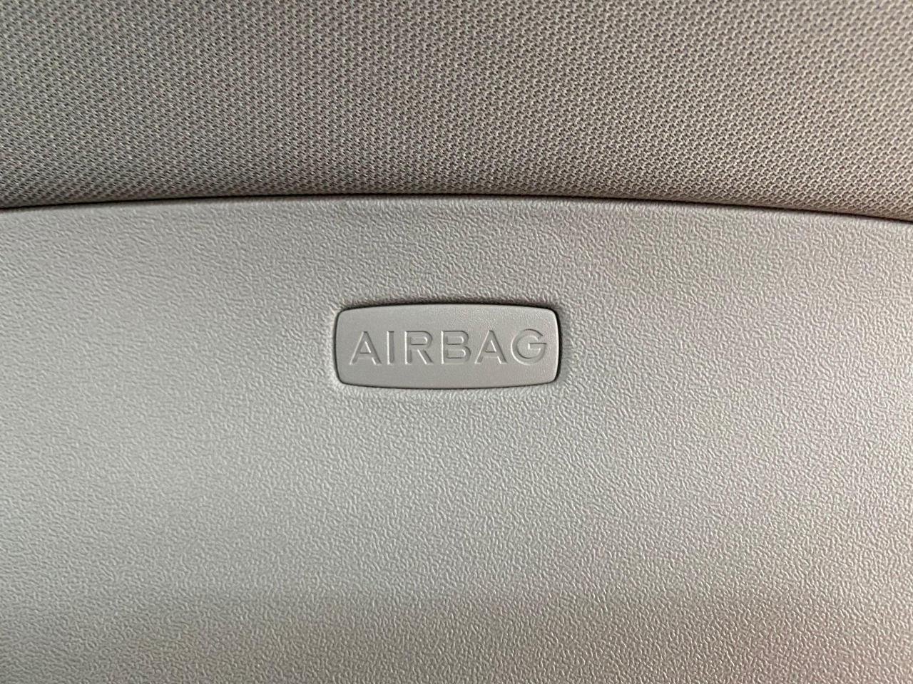 2016 Volkswagen Tiguan 4Motion AWD+GPS+CAM+Roof+Apple Play+Accident Free - Photo #45