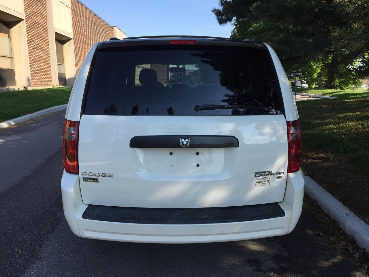 2010 Dodge Grand Caravan SE - Photo #15