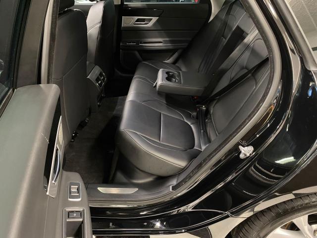 2017 Jaguar XF 20d Premium AWD+Xenons+GPS+Camera+Accident Free Photo23